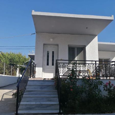 Alexander Apartments Nea Koutali Bagian luar foto