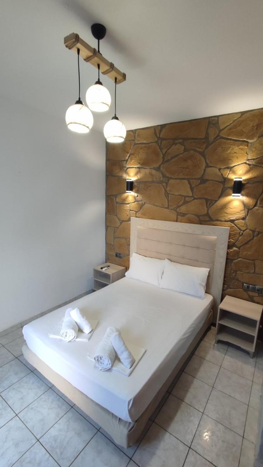 Alexander Apartments Nea Koutali Bagian luar foto